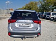 Mitsubishi Outlander 4