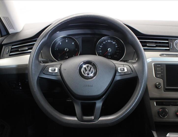 Volkswagen Passat 17