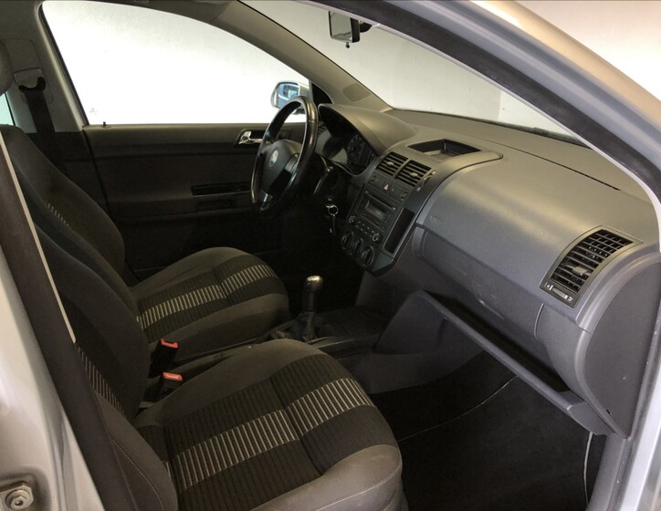 Volkswagen Polo 12