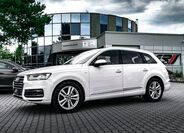 Audi Q7 24