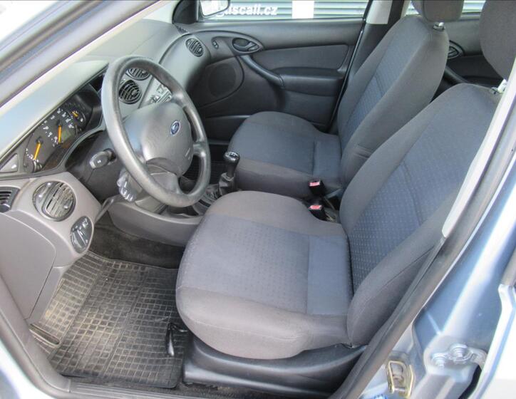 Ford Focus 12