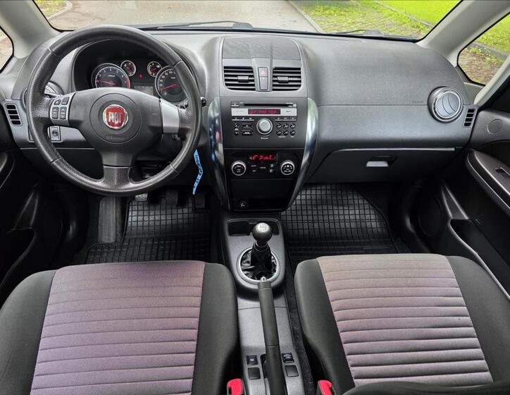 Fiat Sedici 16