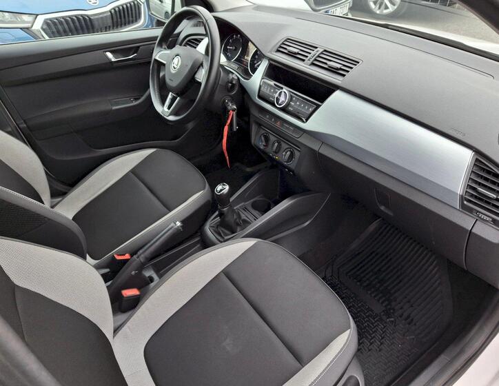 Škoda Fabia 15