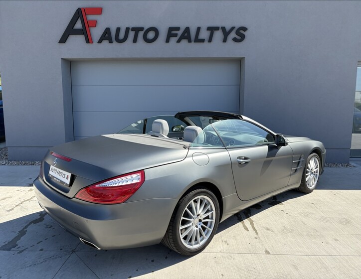Mercedes-Benz SL 8