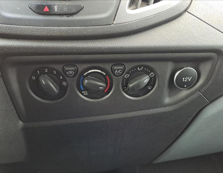 Ford Transit 14