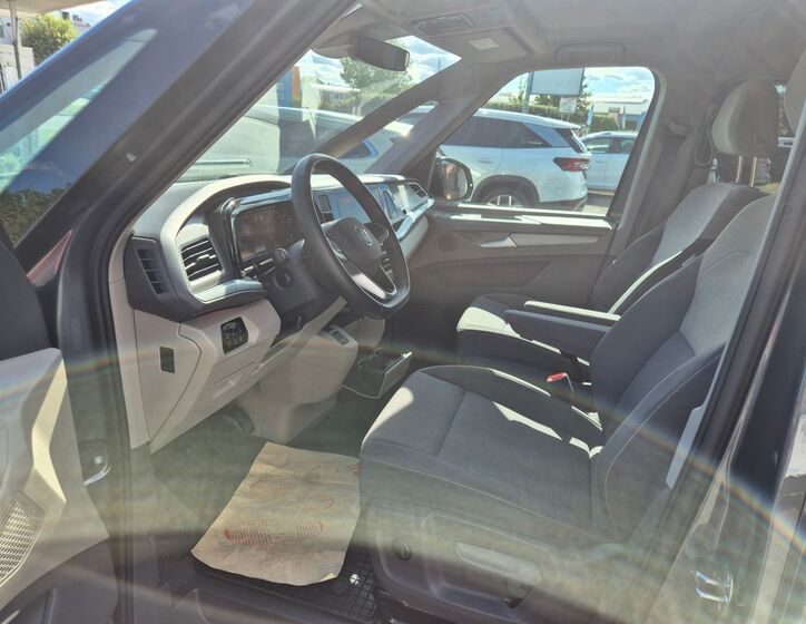 Volkswagen Multivan 9