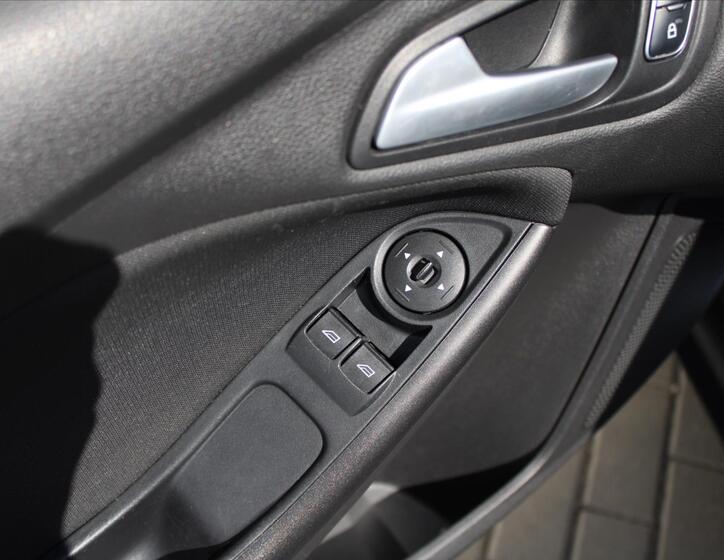 Ford Focus 15