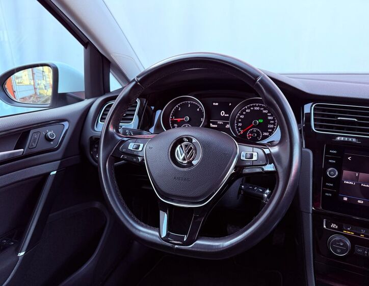 Volkswagen Golf 18