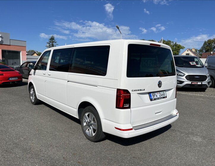 Volkswagen Caravelle 8