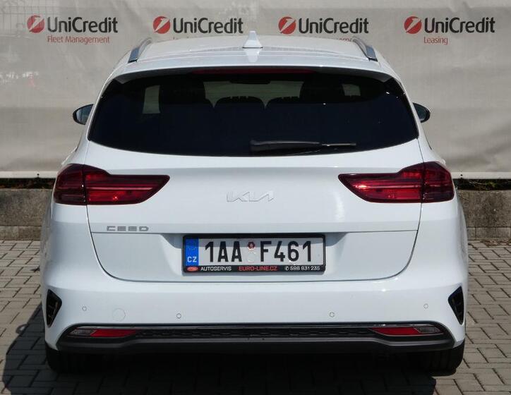 KIA Ceed 4