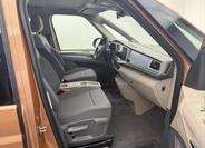 Volkswagen Multivan 11