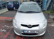Toyota Auris 1