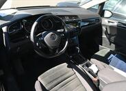 Volkswagen Touran 2