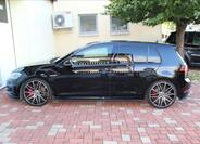 Volkswagen Golf 11
