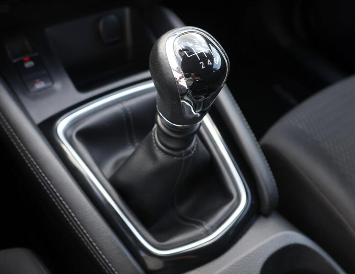 Nissan Qashqai 25