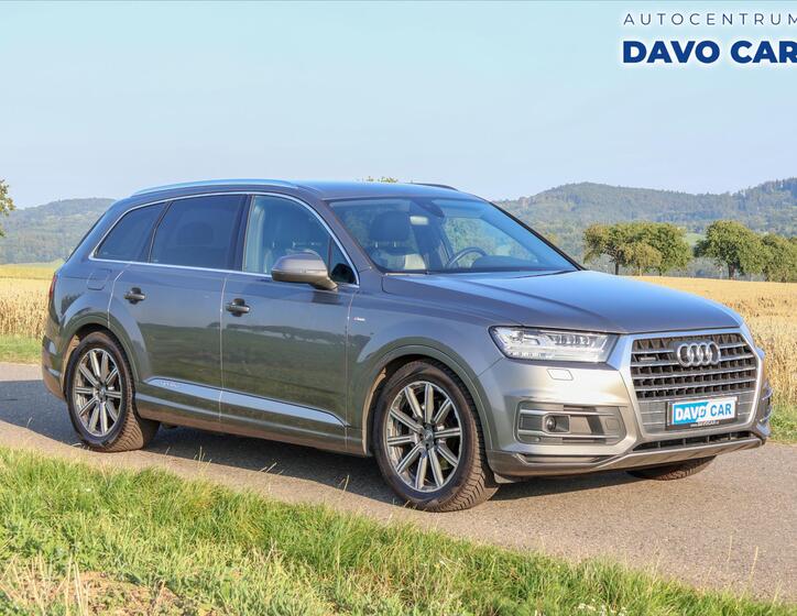 Audi Q7 1