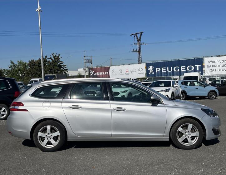 Peugeot 308 4