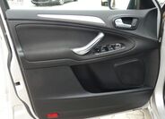 Ford Galaxy 23