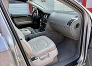 Audi Q7 19