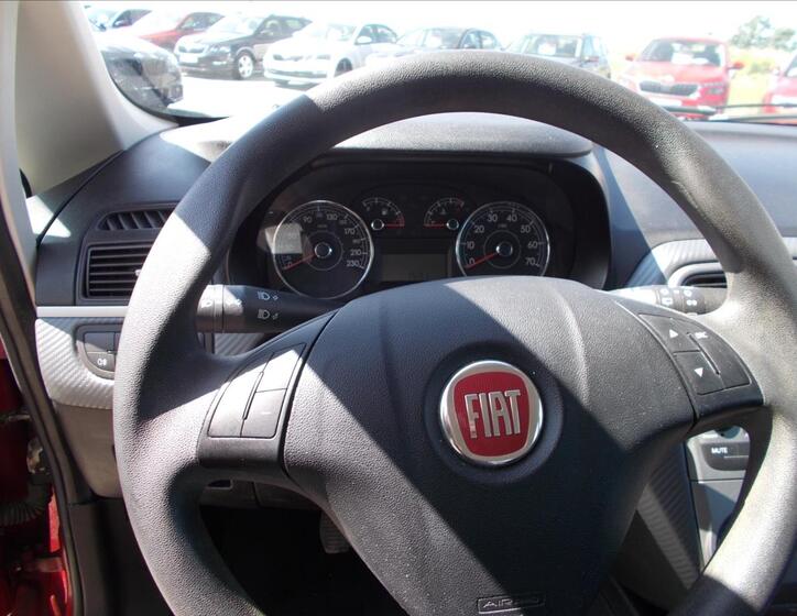 Fiat Grande Punto 21