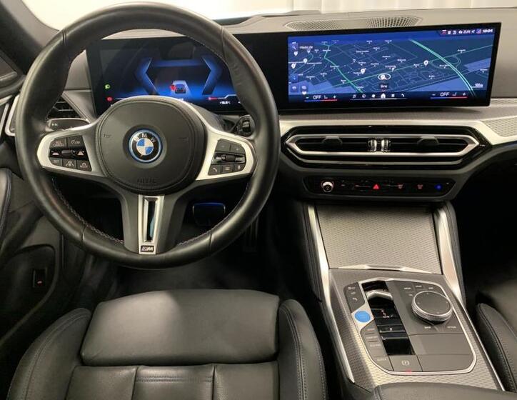 BMW i4 11