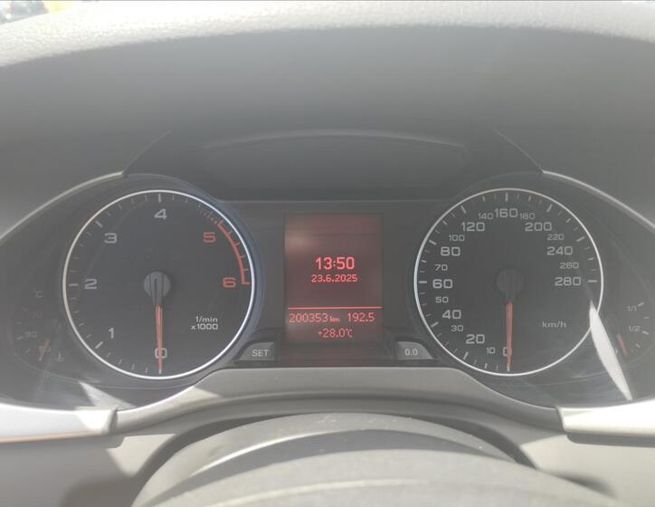 Audi A4 11