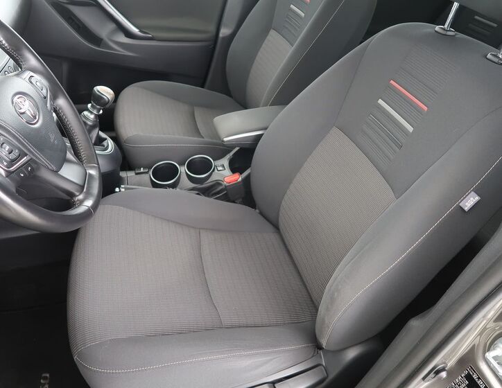 Toyota Verso 9