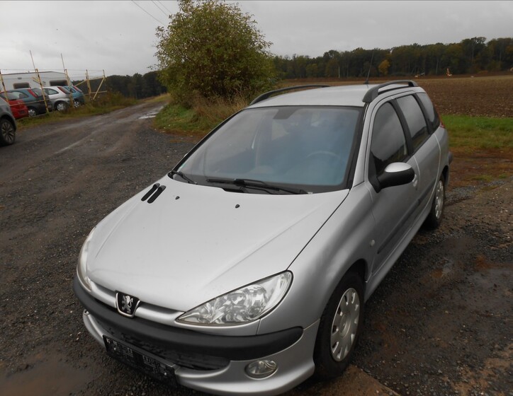 Peugeot 206 3