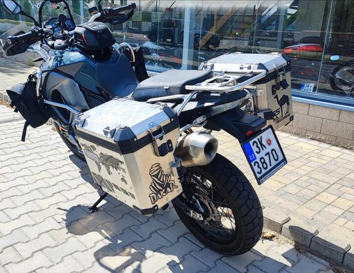 BMW Ostatní 7
