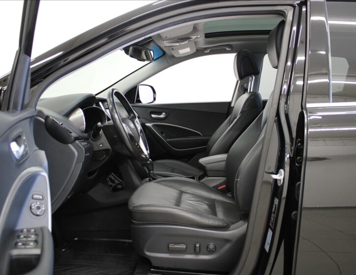 Hyundai Santa Fe 6