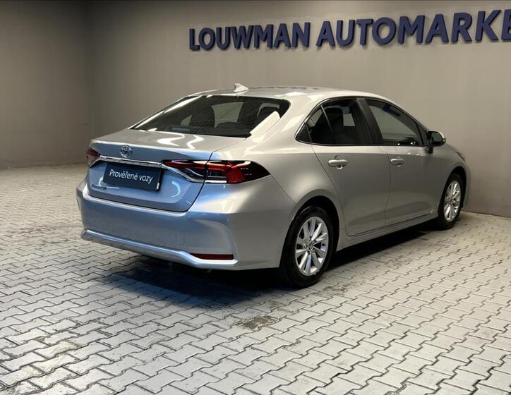 Toyota Corolla 2