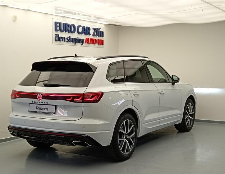 Volkswagen Touareg 6