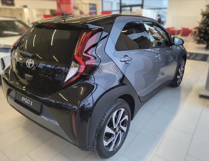 Toyota Aygo 5