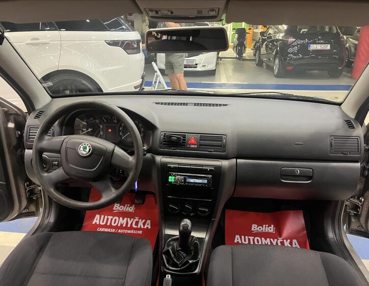 Škoda Octavia 21
