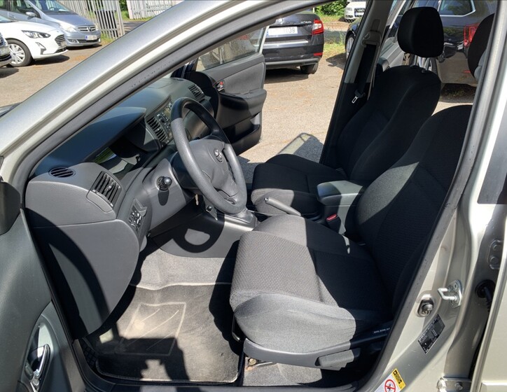 Toyota Corolla 13