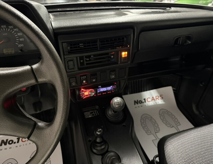 Lada Niva 9