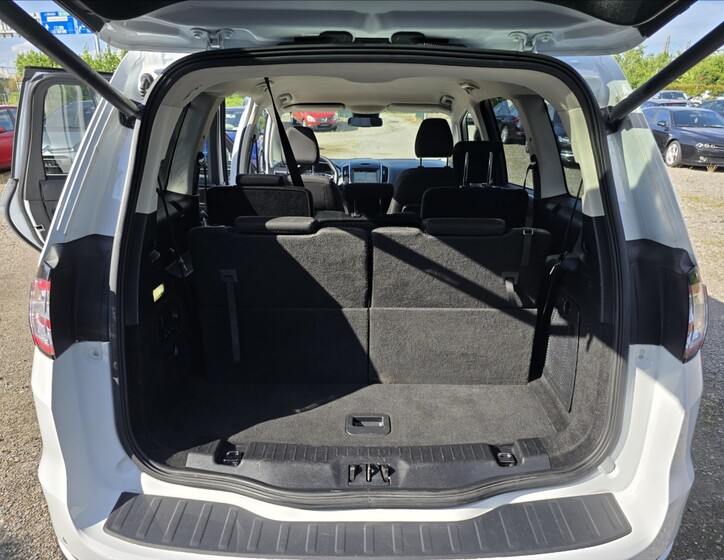Ford Galaxy 10