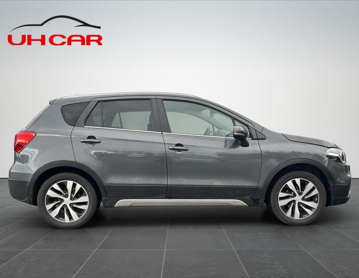 Suzuki SX4 S-Cross 4
