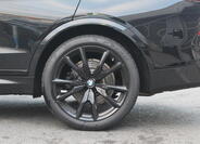 BMW X7 6