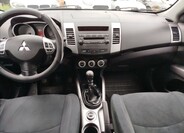 Mitsubishi Outlander 12