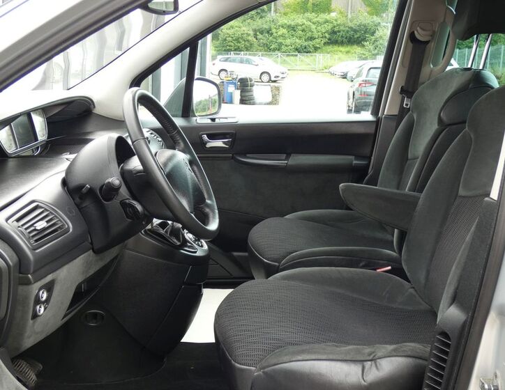 Citroën C8 23