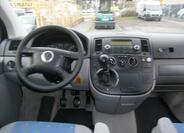 Volkswagen Multivan 11