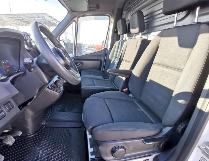 Mercedes-Benz Sprinter 5