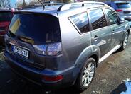 Mitsubishi Outlander 6