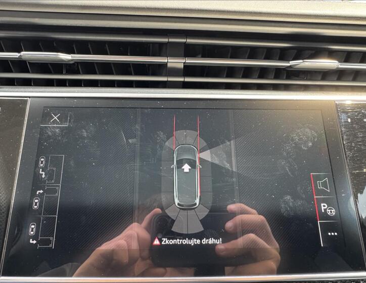 Audi SQ7 44