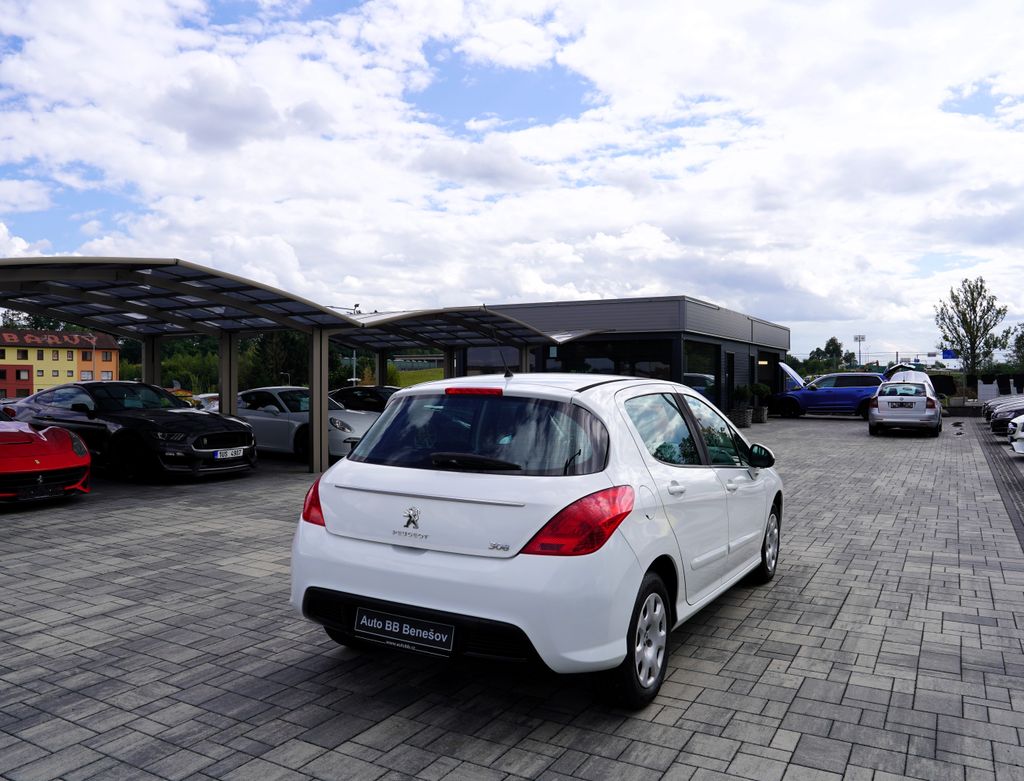 Peugeot 308