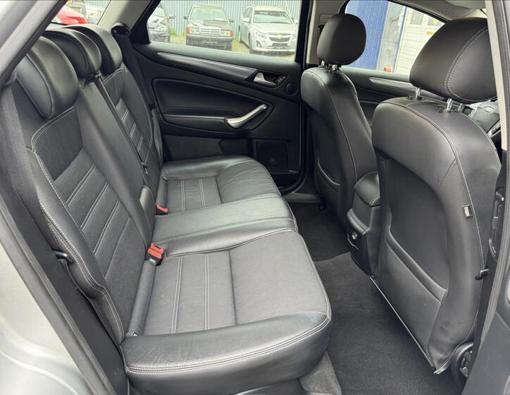 Ford Mondeo 34