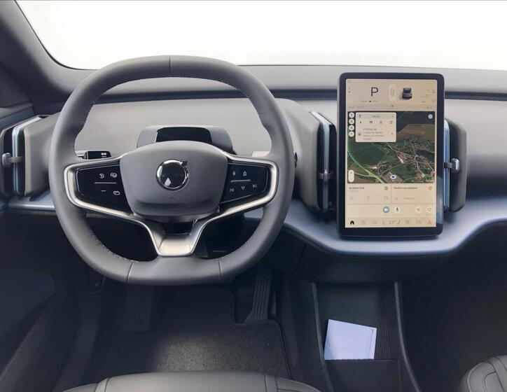 Volvo EX30 13