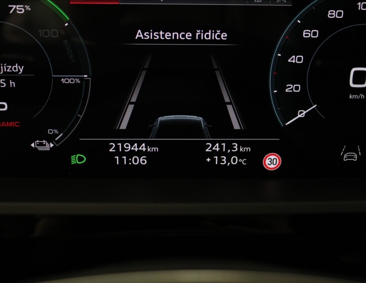 Audi e-tron 28