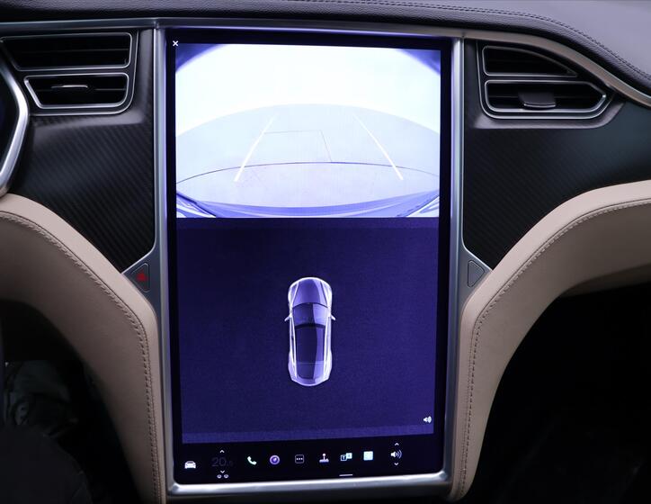 Tesla Model S 30